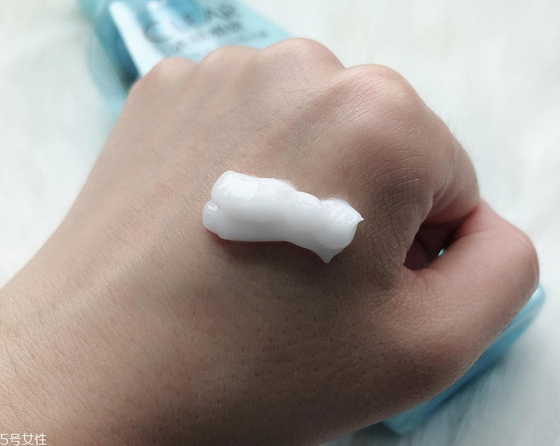 清揚(yáng)0硅油洗發(fā)水好用嗎？自帶高級(jí)感香調(diào)