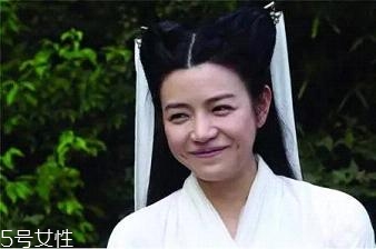 丸子頭適合什么臉型 一秒扎成的超美丸子頭 丸子頭適合什么臉型 一秒扎成的超美丸子頭