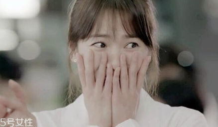 八字劉海怎么弄才好看 可愛(ài)軟萌的小女孩發(fā)型綁扎方法 八字劉海怎么弄才好看 可愛(ài)軟萌的小女孩發(fā)型綁扎方法