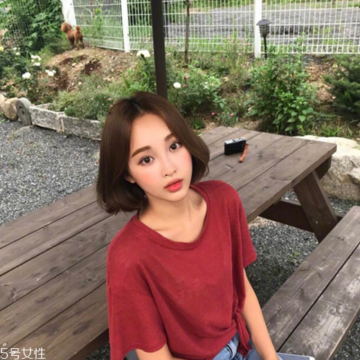 齊肩直發(fā)怎么扎好看 凸顯女神清純 齊肩直發(fā)怎么扎好看 凸顯女神清純