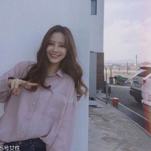 2022最流行的中長發(fā)型 2022最流行的發(fā)型之一 2022最流行的中長發(fā)型 2022最流行的發(fā)型之一