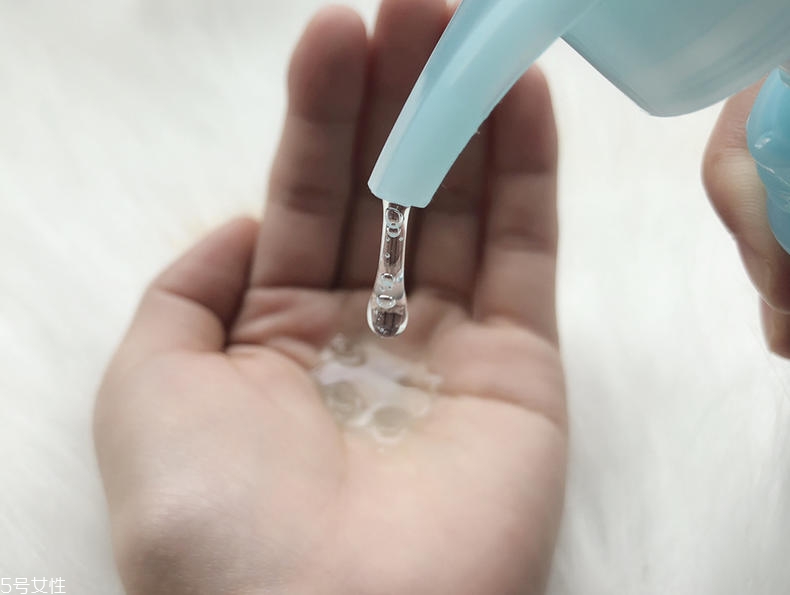 清揚(yáng)0硅油洗發(fā)水好用嗎？自帶高級(jí)感香調(diào)