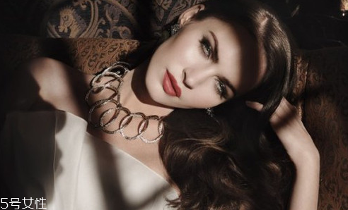 愛麗小屋四色眼影哪個(gè)好看 愛麗小屋四色眼影盤教程用法 愛麗小屋四色眼影哪個(gè)好看 愛麗小屋四色眼影盤教程用法