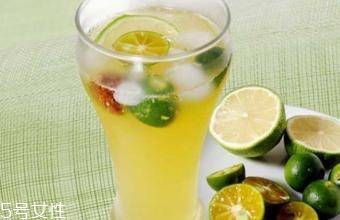 檸檬水加鹽的功效與作用點(diǎn)是什么 檸檬水加鹽的功效與作用點(diǎn)是什么