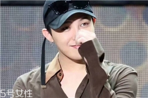 棒球帽怎么搭配衣服？素顏也能hold住