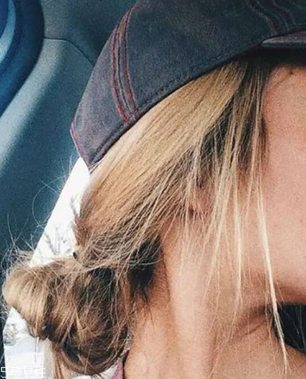 棒球帽怎么搭配衣服？素顏也能hold住