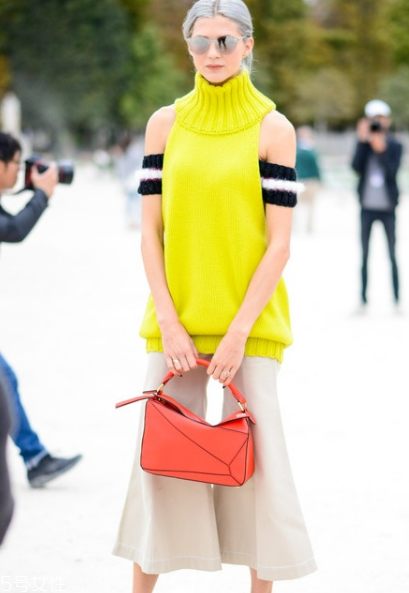 針織背心怎么搭配？爭做時尚先鋒