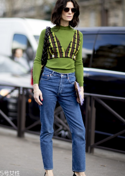 針織背心怎么搭配？爭做時尚先鋒