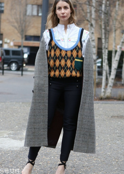針織背心怎么搭配？爭做時尚先鋒