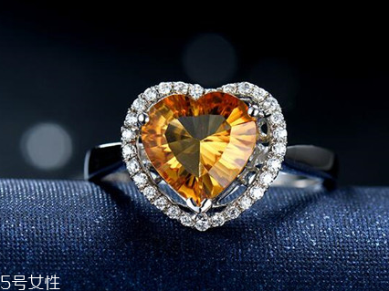 黃水晶戒指寓意是什么？象征快樂與健康