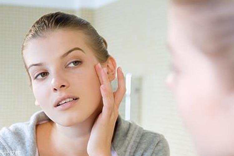 為什么會顏值不穩(wěn)定 這3個習(xí)慣在破壞你的顏值 為什么會顏值不穩(wěn)定 這3個習(xí)慣在破壞你的顏值