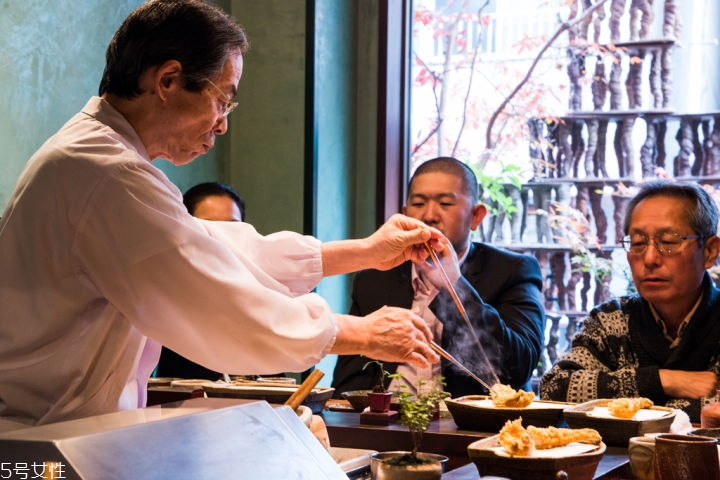 日本炸蔬菜叫什么 天婦羅是什么 日本炸蔬菜叫什么 天婦羅是什么