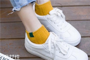 襪子能和衣服一起洗嗎？襪子最好單獨洗