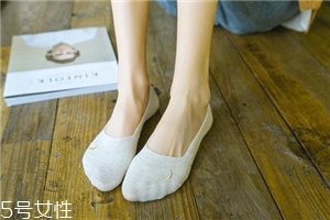 襪子會(huì)傳染腳氣嗎？穿襪子要注意衛(wèi)生