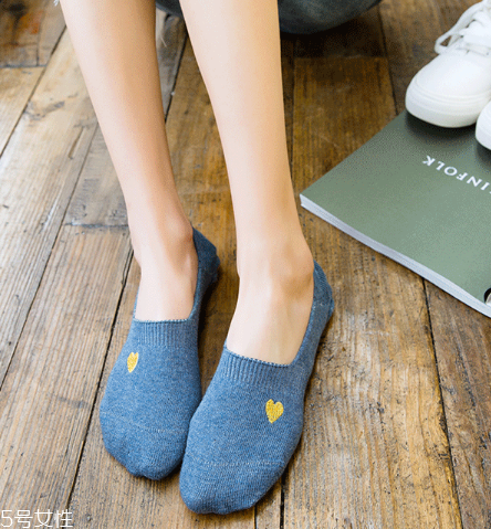 襪子全棉的好嗎？既吸汗又透氣