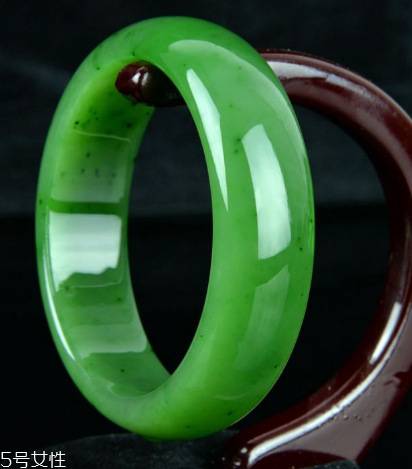 玉手鐲尺寸怎么選？輕松選出合適尺寸