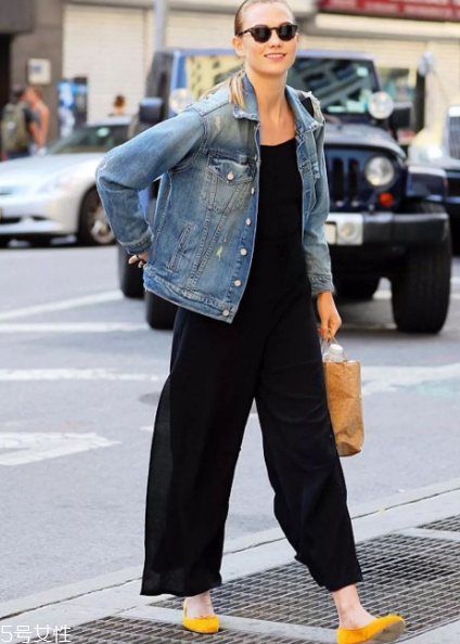 芭蕾舞鞋怎么搭配？這樣穿顯瘦又時(shí)髦