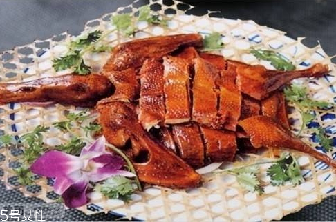 醬板鴨是哪里的特產(chǎn) 湖南一絕名菜 醬板鴨是哪里的特產(chǎn) 湖南一絕名菜