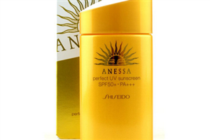 安耐曬金瓶孕婦可以用嗎 防曬霜要涂夠量 安耐曬金瓶孕婦可以用嗎 防曬霜要涂夠量