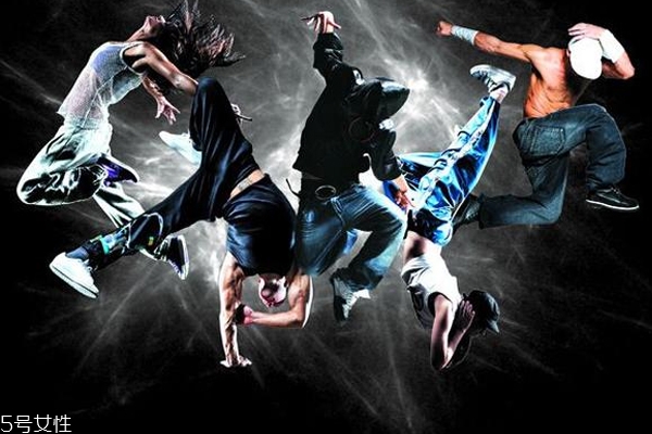 跳街舞穿什么炫酷 這些都是街舞咖們的加分項(xiàng) 跳街舞穿什么炫酷 這些都是街舞咖們的加分項(xiàng)