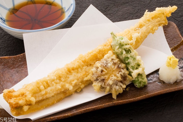 日本炸蔬菜叫什么 天婦羅是什么 日本炸蔬菜叫什么 天婦羅是什么