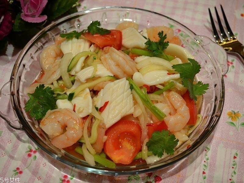 天熱不想吃飯怎么回事 天熱沒有胃口吃什么好 天熱不想吃飯怎么回事 天熱沒有胃口吃什么好