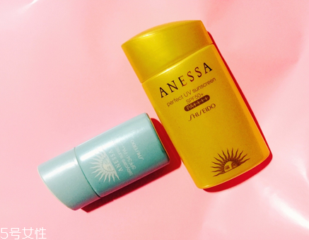 安耐曬金瓶孕婦可以用嗎 防曬霜要涂夠量 安耐曬金瓶孕婦可以用嗎 防曬霜要涂夠量