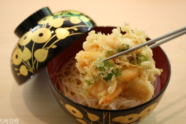 日本炸蔬菜叫什么 天婦羅是什么 日本炸蔬菜叫什么 天婦羅是什么