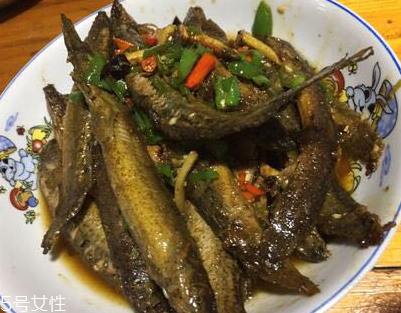 泥鰍會(huì)吃小魚嗎？這個(gè)是不會(huì)的