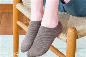 襪子上有口香糖怎么辦？口香糖這樣清理