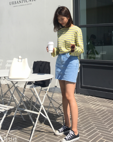 長袖t恤怎么搭配？屬于你的最佳出門穿搭