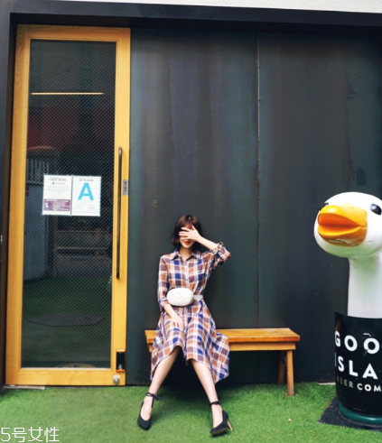 連衣裙搭配什么鞋子好看？處處散發(fā)迷人氣質(zhì)