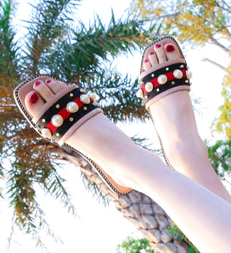 2022流行什么拖鞋？凹造型離不開它