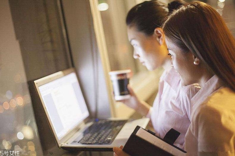 50毫升精華可以用多久 用量太節(jié)儉護(hù)膚沒(méi)效果