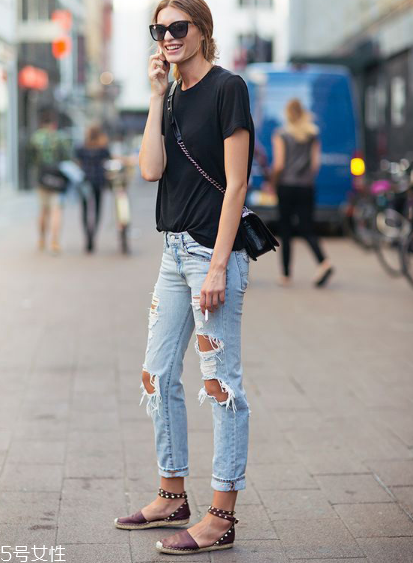 t恤怎么塞進褲子好看？時尚達人都這樣塞