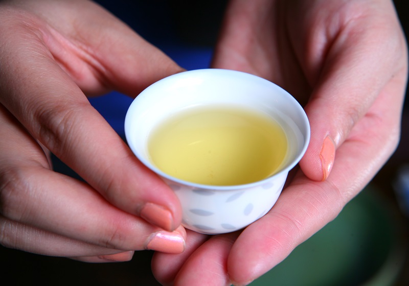 泡茶水溫多少度合適 泡茶用多少度的水好 泡茶水溫多少度合適 泡茶用多少度的水好