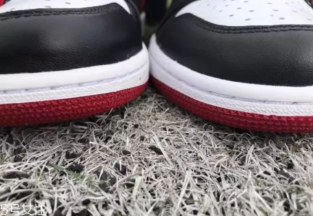 aj 1黑腳趾真假對比 aj1黑腳趾真品原來這樣鑒定 aj 1黑腳趾真假對比 aj1黑腳趾真品原來這樣鑒定