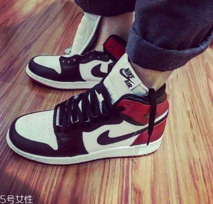 aj 1黑腳趾真假對比 aj1黑腳趾真品原來這樣鑒定 aj 1黑腳趾真假對比 aj1黑腳趾真品原來這樣鑒定