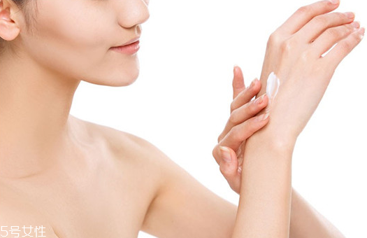護手霜什么季節(jié)用最好 一年四季都可以用 護手霜什么季節(jié)用最好 一年四季都可以用