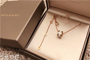 寶格麗項(xiàng)鏈會(huì)褪色嗎？寶格麗項(xiàng)鏈要仔細(xì)保養(yǎng)