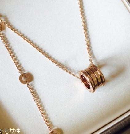 寶格麗項(xiàng)鏈會(huì)褪色嗎？寶格麗項(xiàng)鏈要仔細(xì)保養(yǎng)