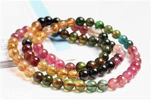 碧璽手鏈戴哪只手？碧璽佩戴有講究