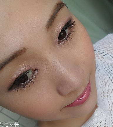 赫蓮娜睫毛膏怎么樣 關于睫毛的小常識