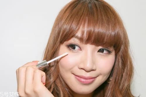 赫蓮娜睫毛膏怎么樣 關于睫毛的小常識
