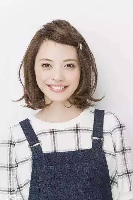 不長(zhǎng)不短的頭發(fā)做什么發(fā)型好看 不長(zhǎng)不短的發(fā)型 不長(zhǎng)不短的頭發(fā)做什么發(fā)型好看 不長(zhǎng)不短的發(fā)型