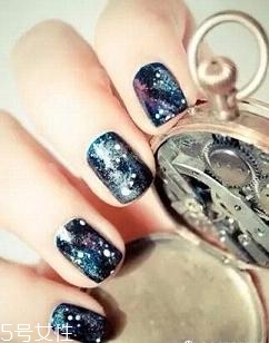 創(chuàng)意星空美甲圖片教程2018 創(chuàng)意星空美甲圖片教程2018