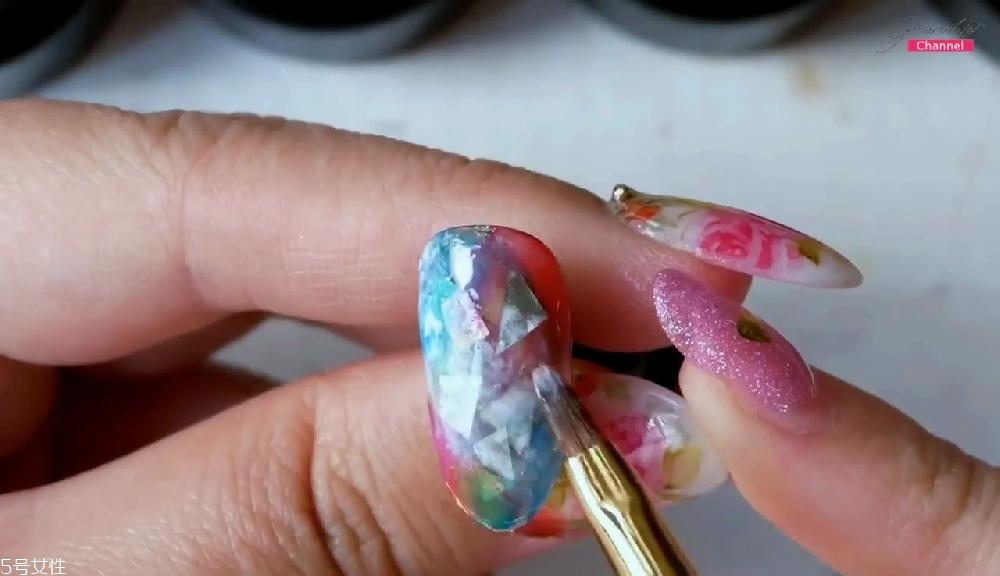 創(chuàng)意星空美甲圖片教程2018 創(chuàng)意星空美甲圖片教程2018