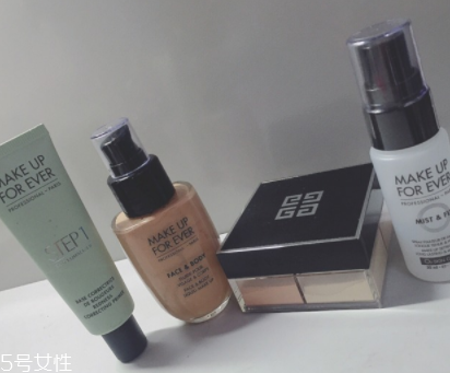 男生簡(jiǎn)單裸妝化妝步驟 男生心機(jī)裸妝教程 男生簡(jiǎn)單裸妝化妝步驟 男生心機(jī)裸妝教程