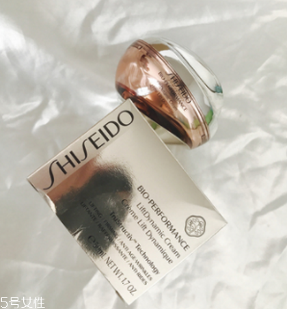 資生堂面霜vs全新蘭蔻塑顏雪花霜詳細(xì)使用測(cè)評(píng) 資生堂面霜vs全新蘭蔻塑顏雪花霜詳細(xì)使用測(cè)評(píng)