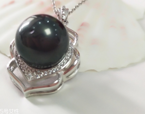 大溪地黑珍珠多少錢一顆？